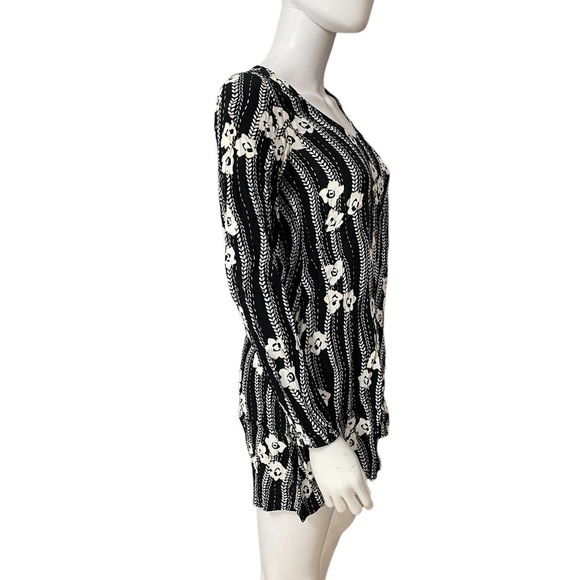 Express Black Floral Dress - Picture 5 of 9
